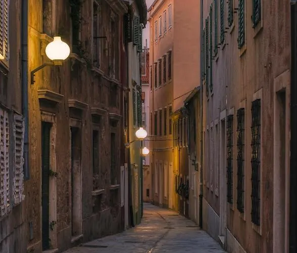 Apartman Em Kastelo Zára