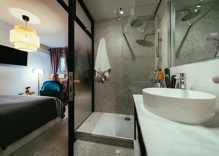 Em Kastelo Apartman Zára