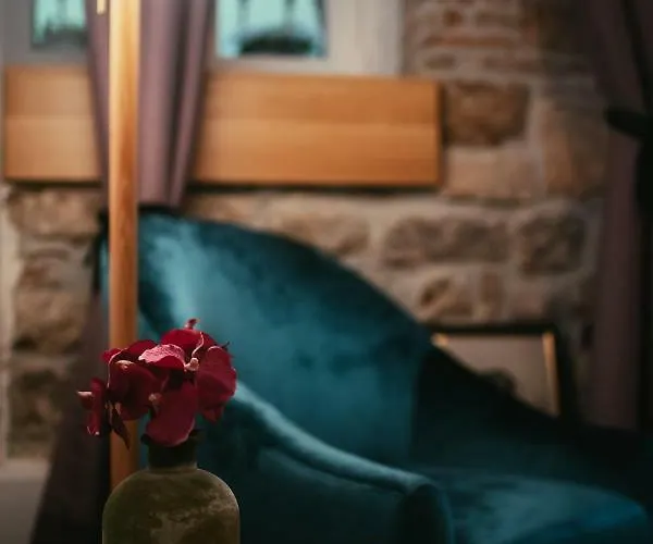 Apartman Em Kastelo Zára